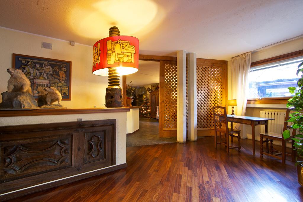 Hotel Dolonne Courmayeur Eksteriør billede