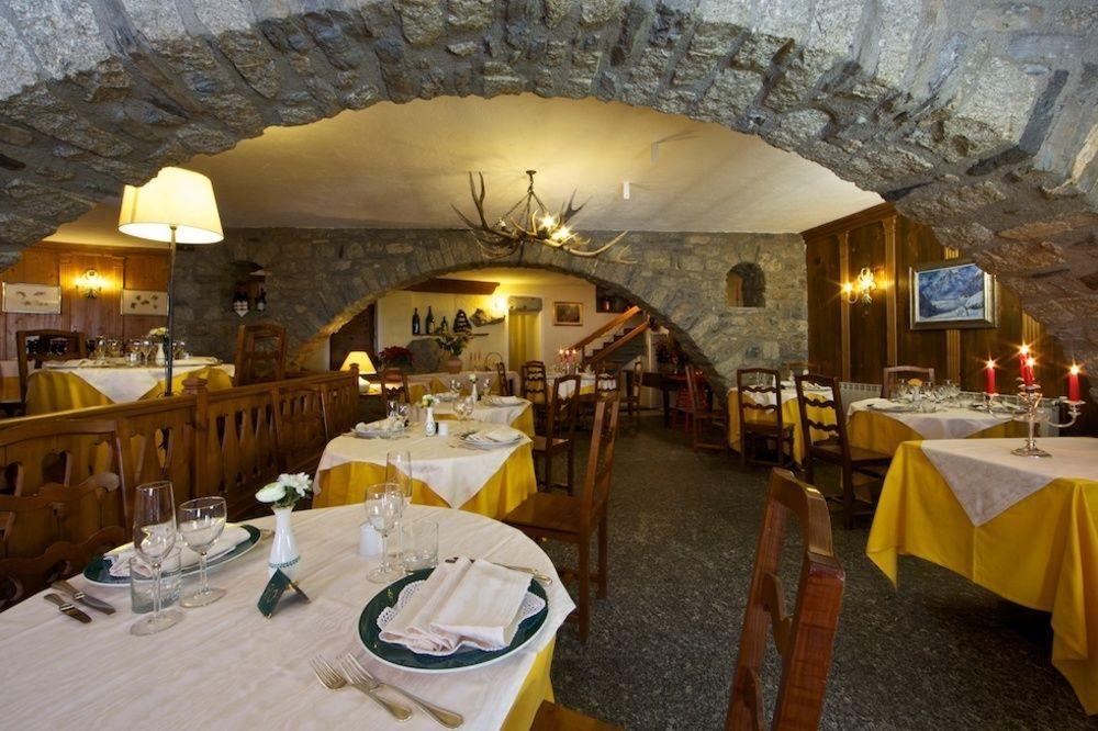 Hotel Dolonne Courmayeur Eksteriør billede