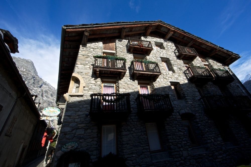 Hotel Dolonne Courmayeur Eksteriør billede
