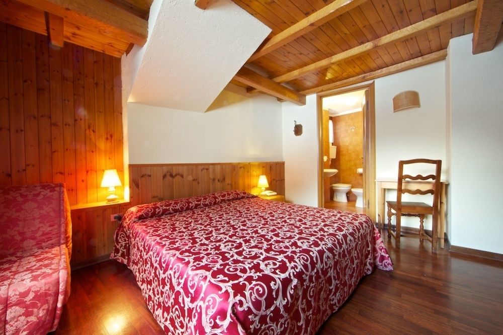 Hotel Dolonne Courmayeur Eksteriør billede