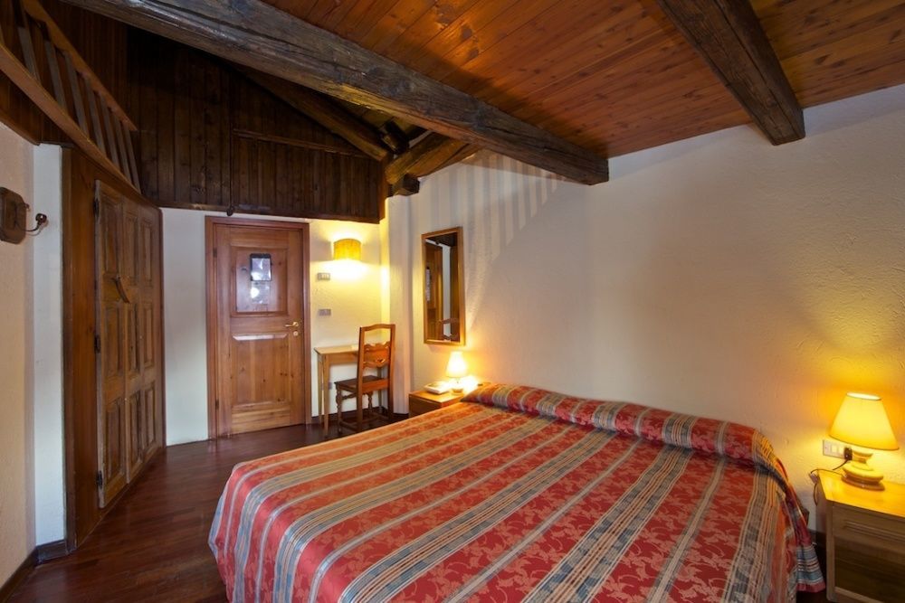 Hotel Dolonne Courmayeur Eksteriør billede