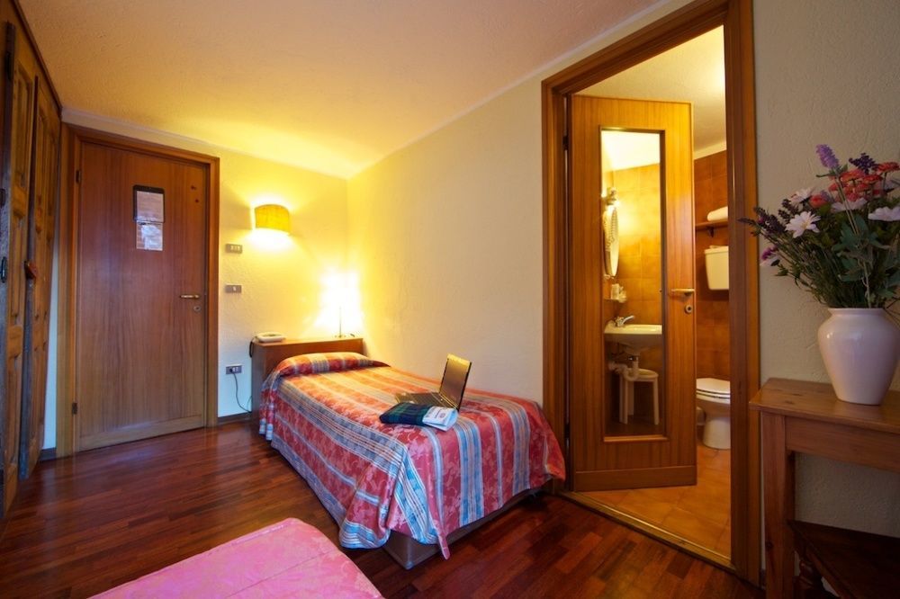 Hotel Dolonne Courmayeur Eksteriør billede
